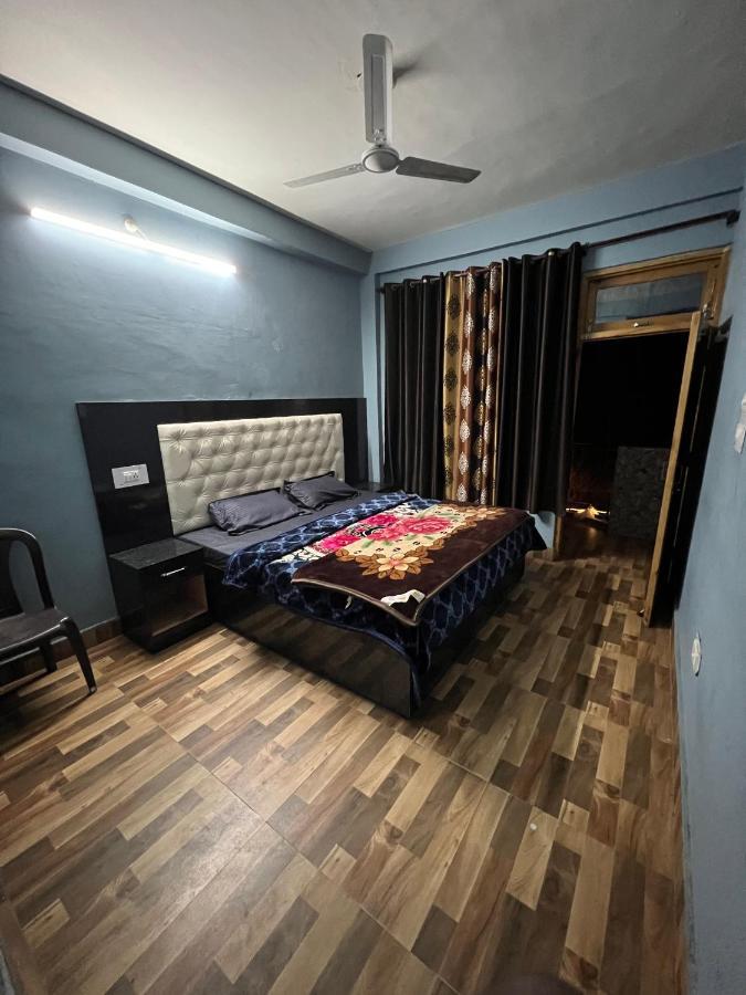 Shanti Cafe - Hotel&Restaurant Kasol Esterno foto