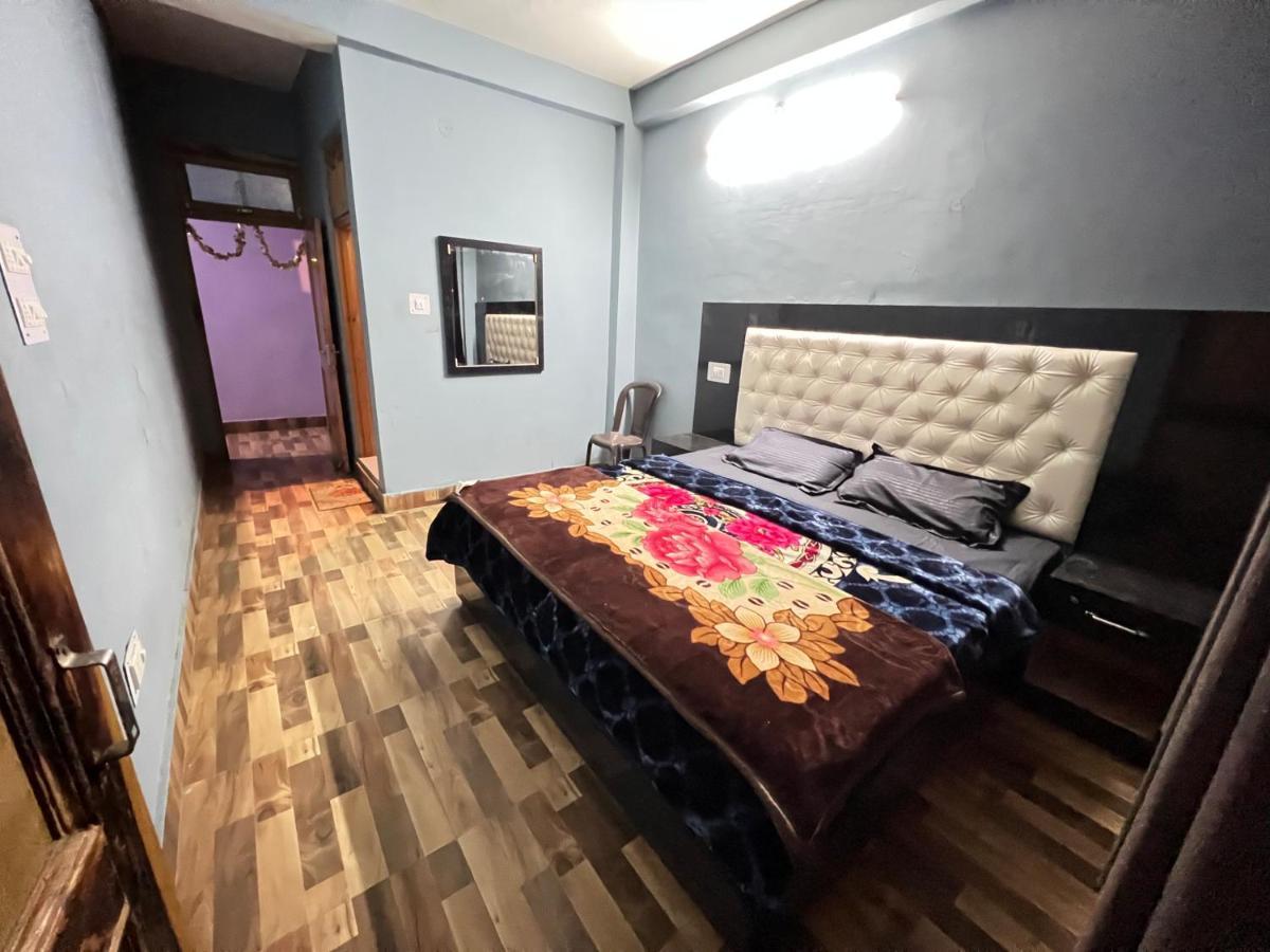 Shanti Cafe - Hotel&Restaurant Kasol Esterno foto