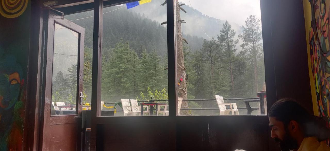 Shanti Cafe - Hotel&Restaurant Kasol Esterno foto