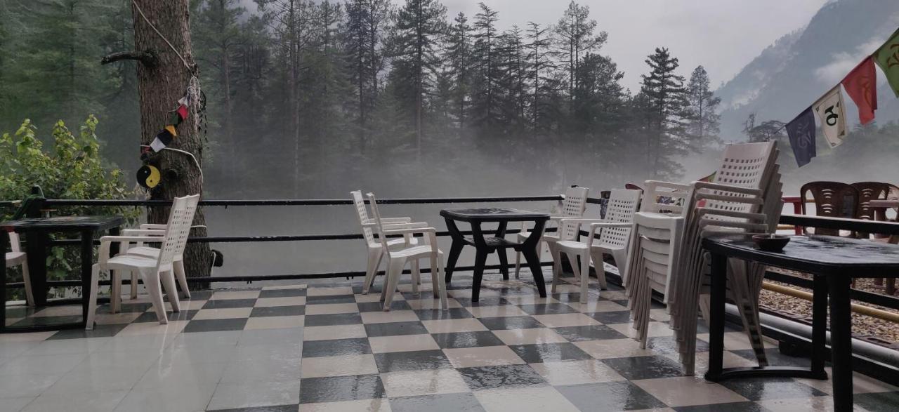 Shanti Cafe - Hotel&Restaurant Kasol Esterno foto