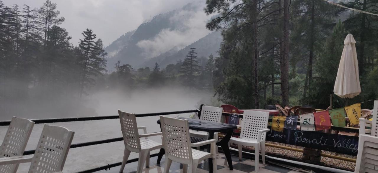 Shanti Cafe - Hotel&Restaurant Kasol Esterno foto