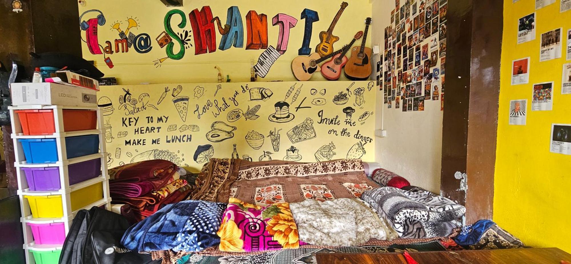 Shanti Cafe - Hotel&Restaurant Kasol Esterno foto