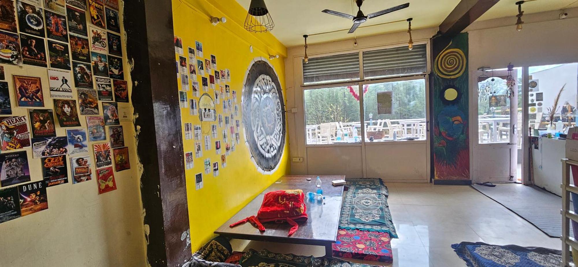 Shanti Cafe - Hotel&Restaurant Kasol Esterno foto