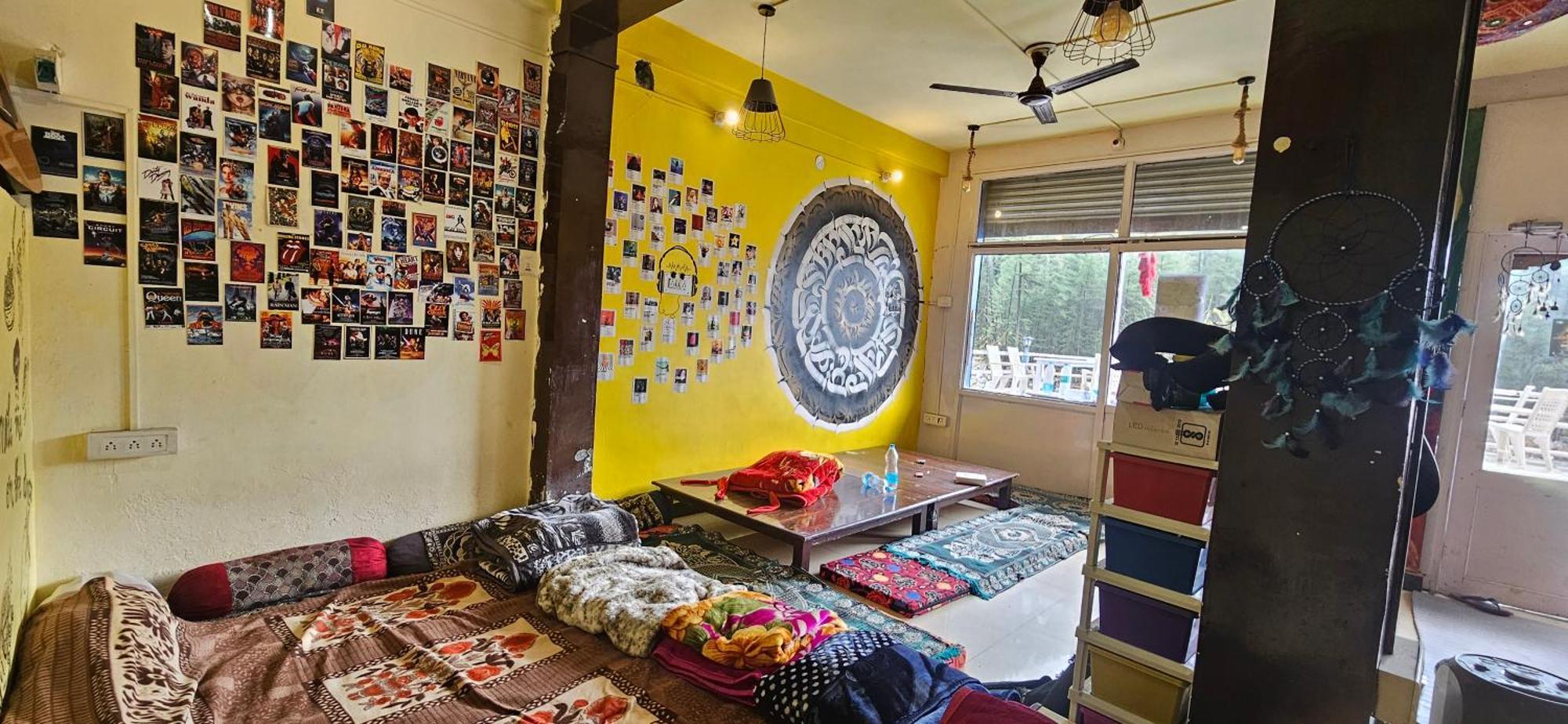 Shanti Cafe - Hotel&Restaurant Kasol Esterno foto